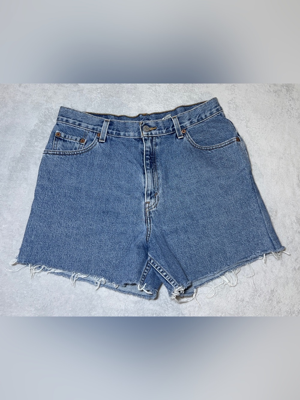 Levi’s Classic High-Waist Blue Denim Shorts
